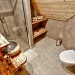 Baba Yaga Lodge *
