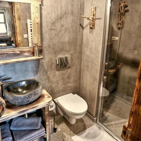 Baba Yaga Lodge Zdiar